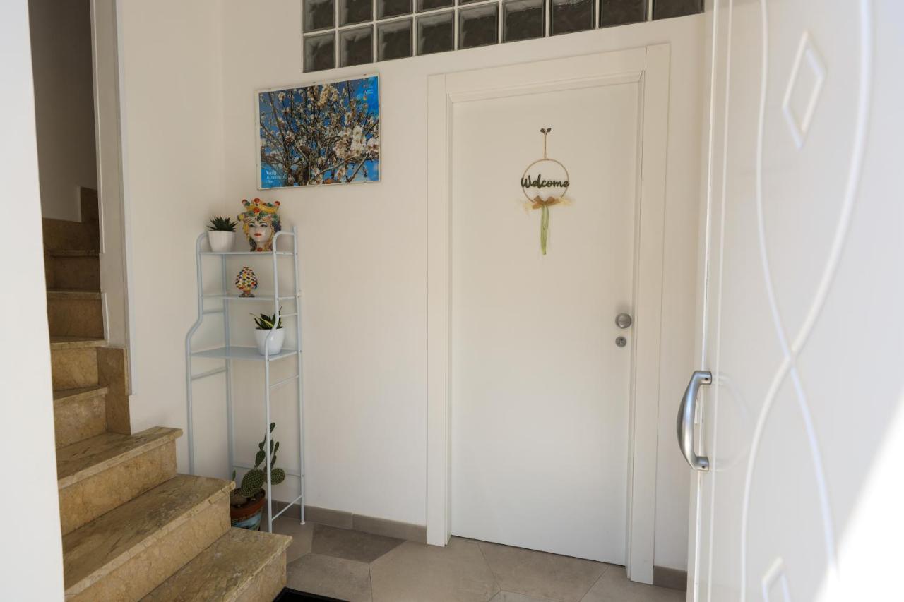 Apartamento Casa Caruso Corso Garibaldi Avola Exterior foto